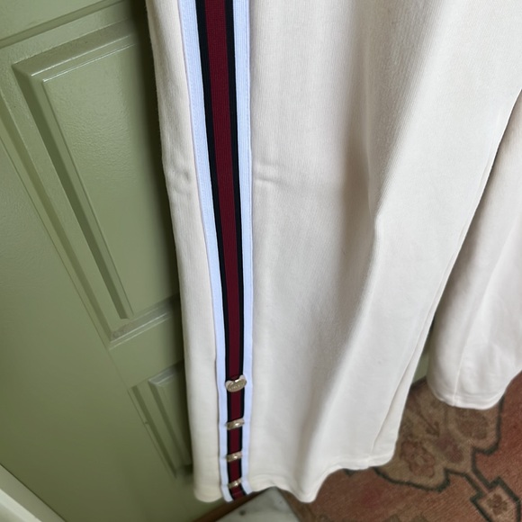 ICEBERG.     Yacht Ready.  ❤️Off the chain!  Euc    You get both see sizes - Picture 4 of 13